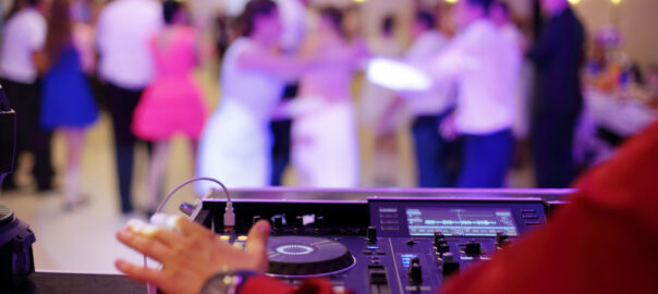 dj services in chicago